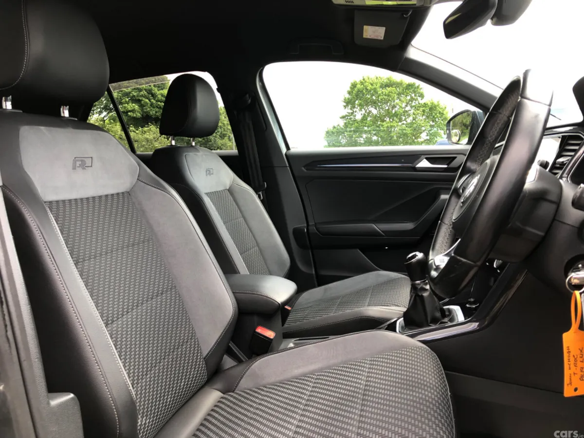 Volkswagen T-Roc SUV, Diesel, 2019, Grey