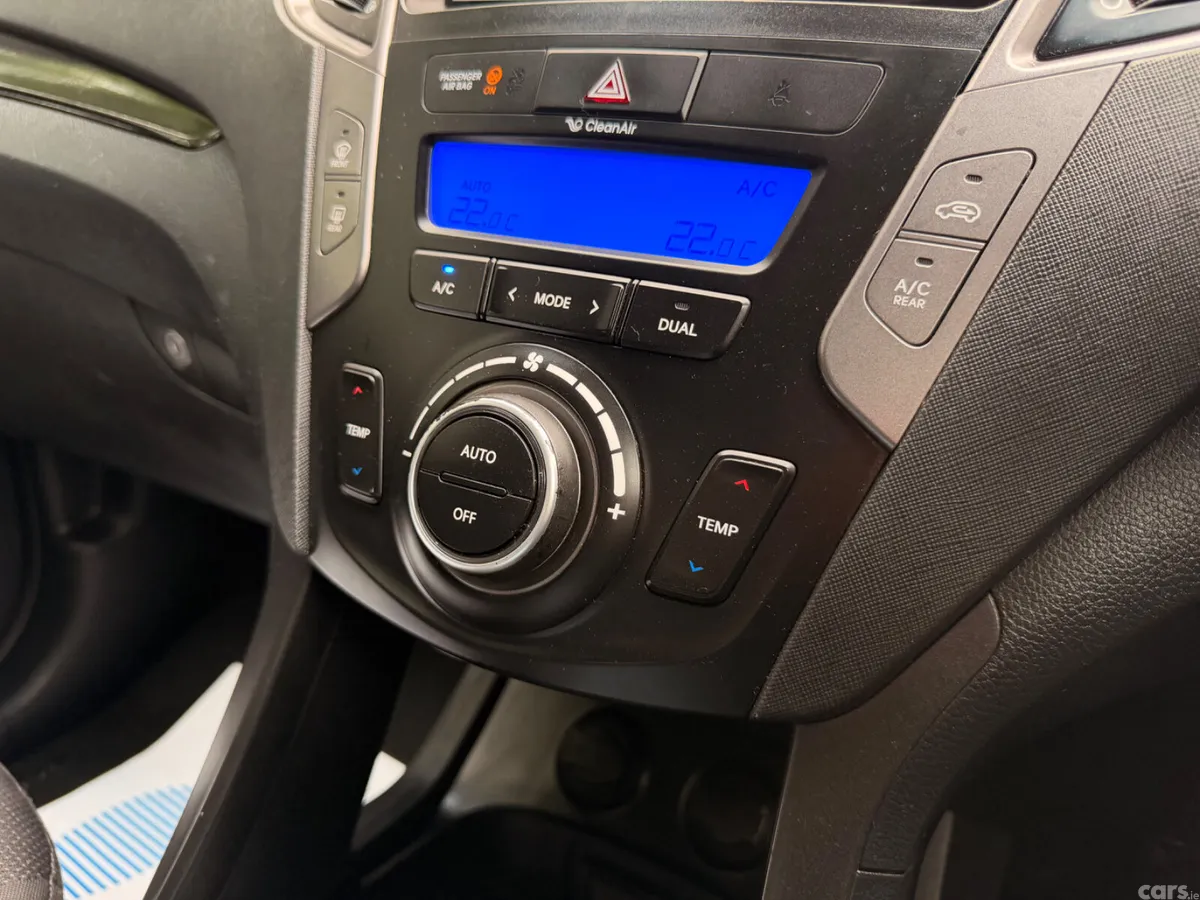 Hyundai Santa Fe SUV, Diesel, 2015, White