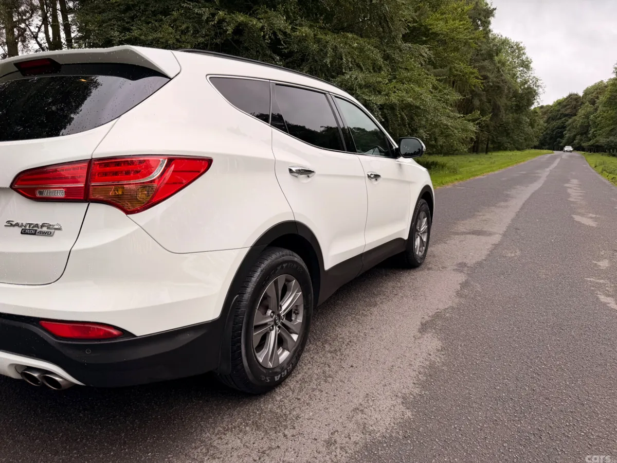 Hyundai Santa Fe SUV, Diesel, 2015, White