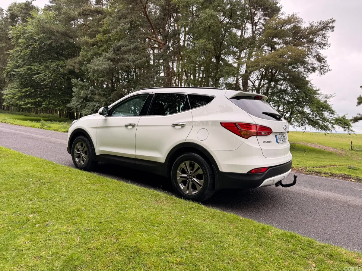 Hyundai Santa Fe SUV, Diesel, 2015, White