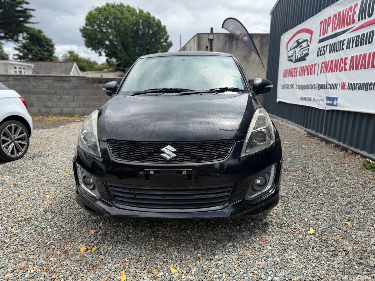 Suzuki Swift Hatchback, Petrol, 2014, Black