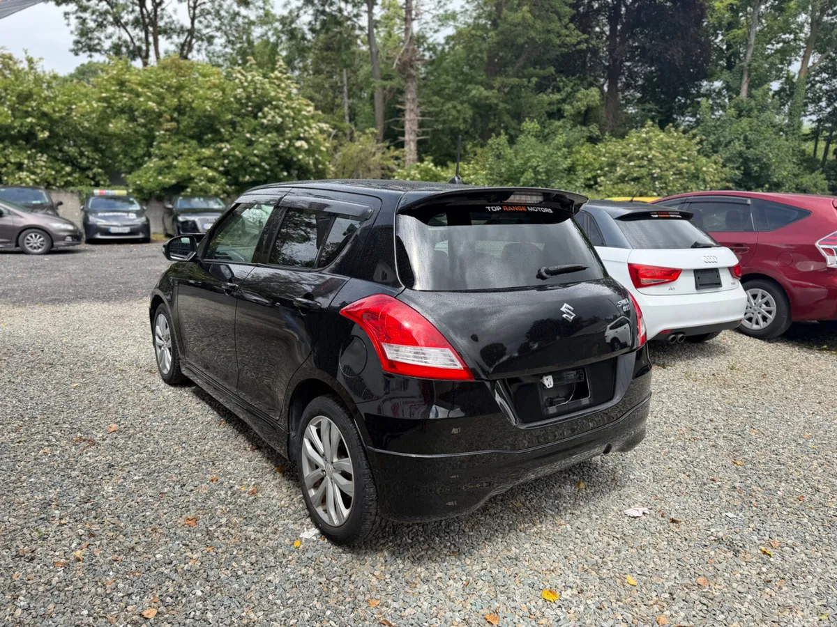 Suzuki Swift Hatchback, Petrol, 2014, Black