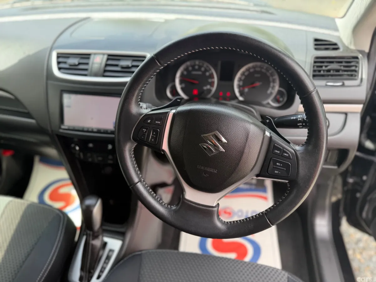 Suzuki Swift Hatchback, Petrol, 2014, Black