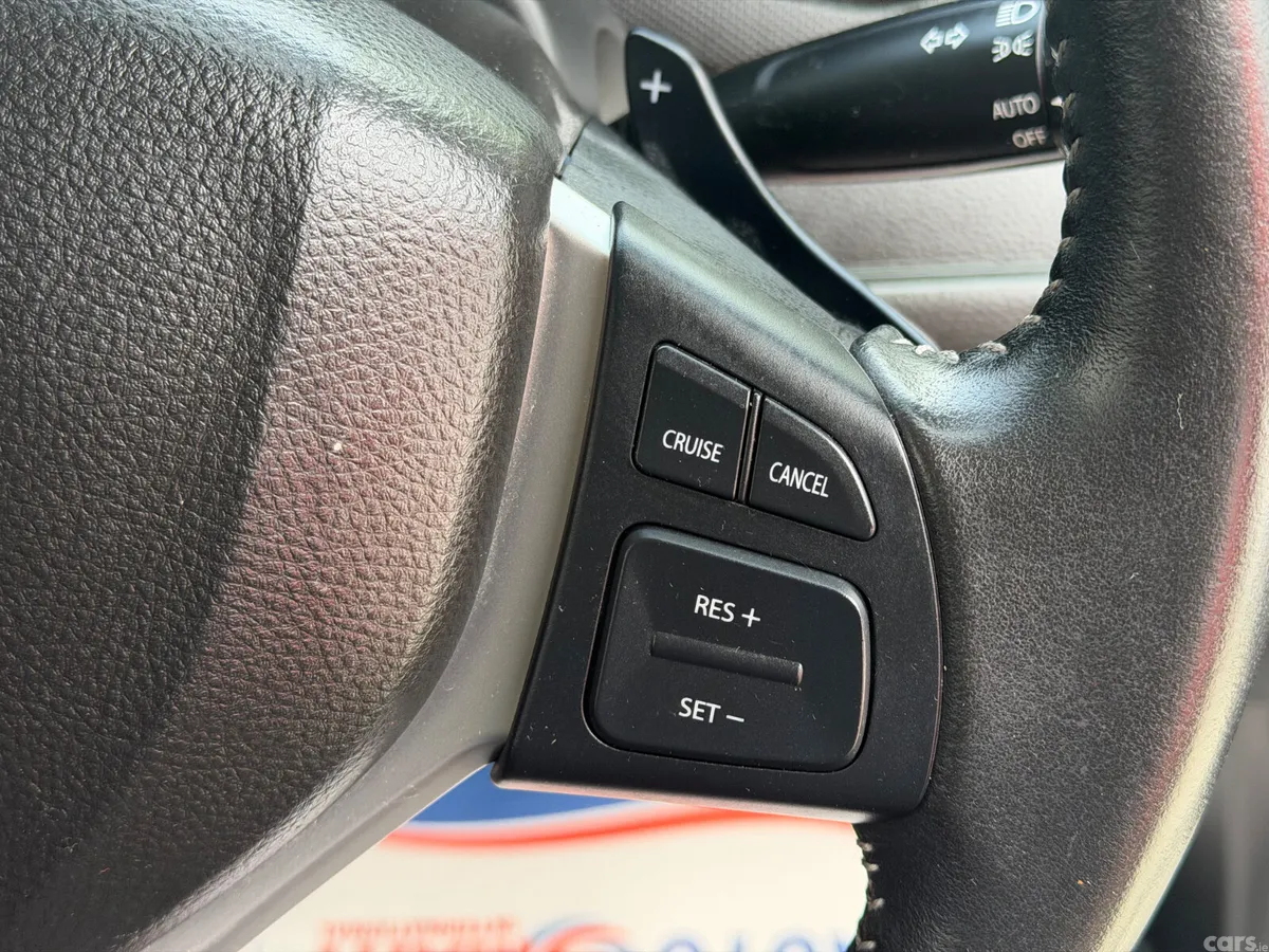 Suzuki Swift Hatchback, Petrol, 2014, Black