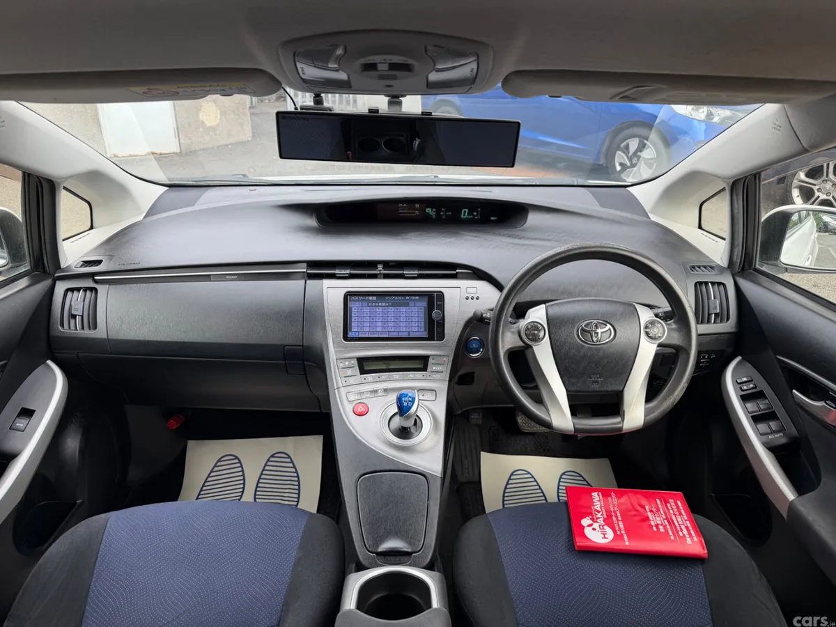Toyota Prius Hatchback, Petrol, 2013, White