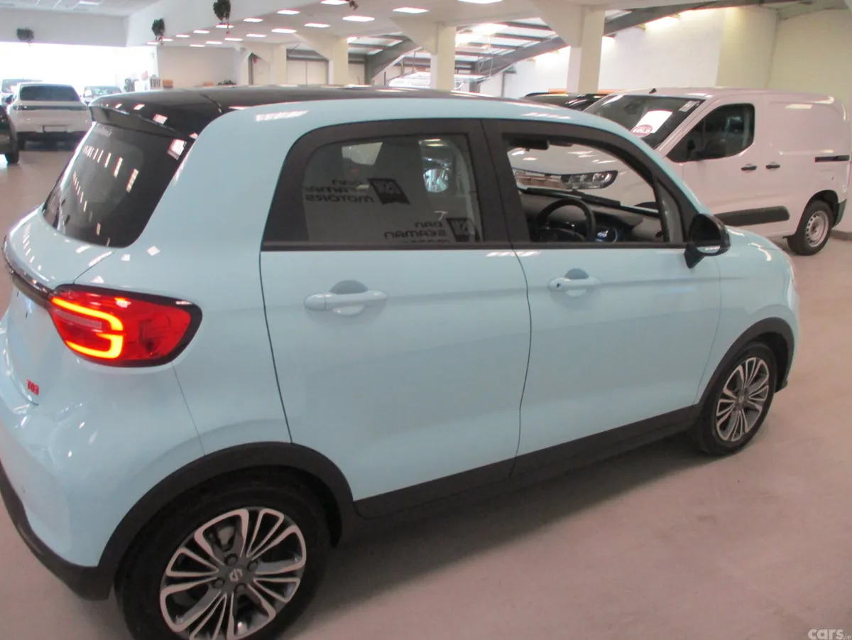 Leapmotor T03 Hatchback, Electric, 2027, Blue
