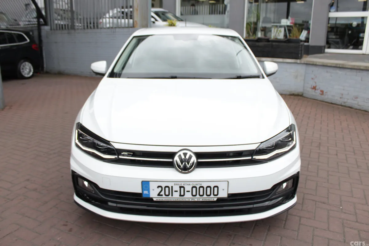 Volkswagen Polo Hatchback, Petrol, 2020, White