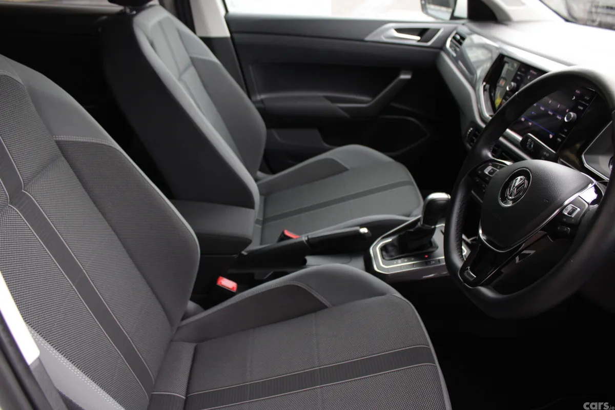 Volkswagen Polo Hatchback, Petrol, 2020, White