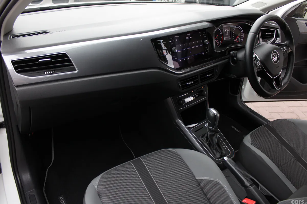 Volkswagen Polo Hatchback, Petrol, 2020, White