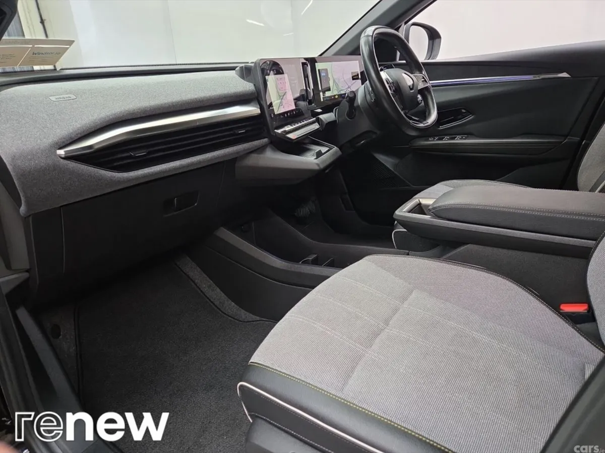 Renault Megane E-Tech Hatchback, Electric, 2023, Black