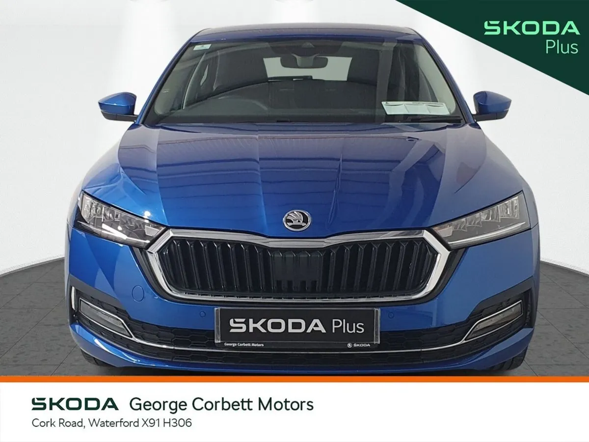 Skoda Octavia Saloon, Diesel, 2024, Blue