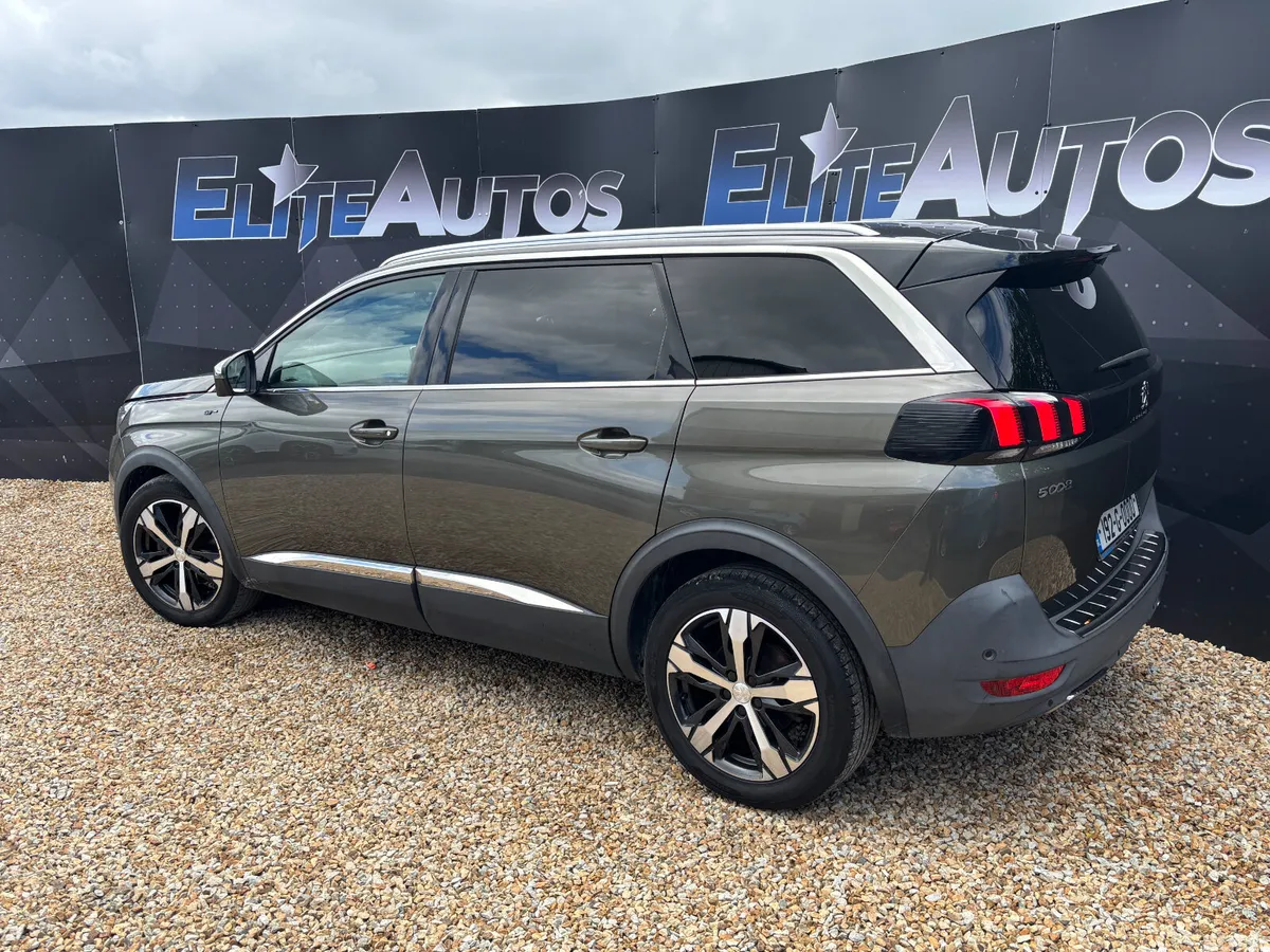 Peugeot 5008 MPV, Diesel, 2019, Grey
