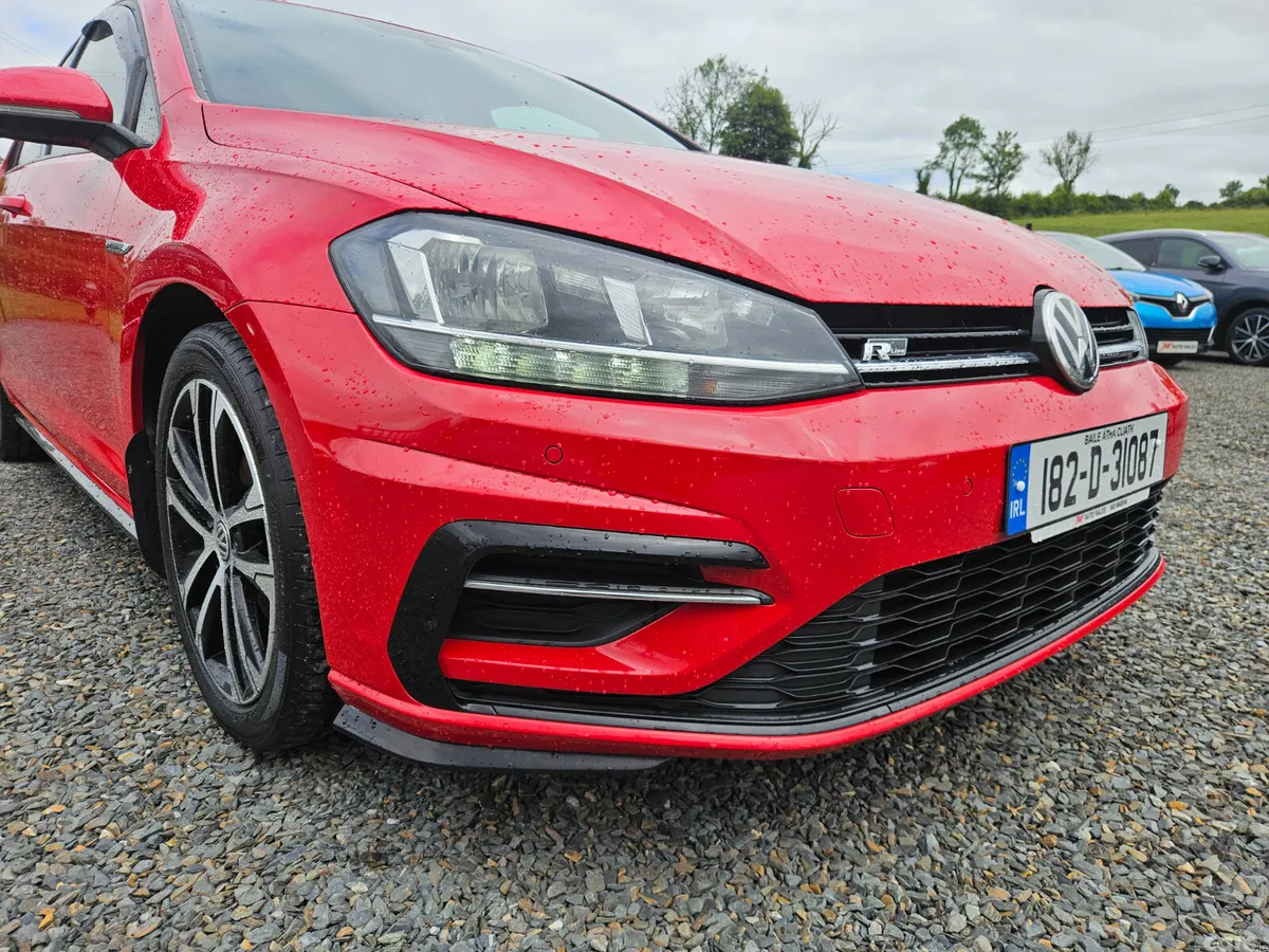 Volkswagen Golf Hatchback, Petrol, 2018, Red