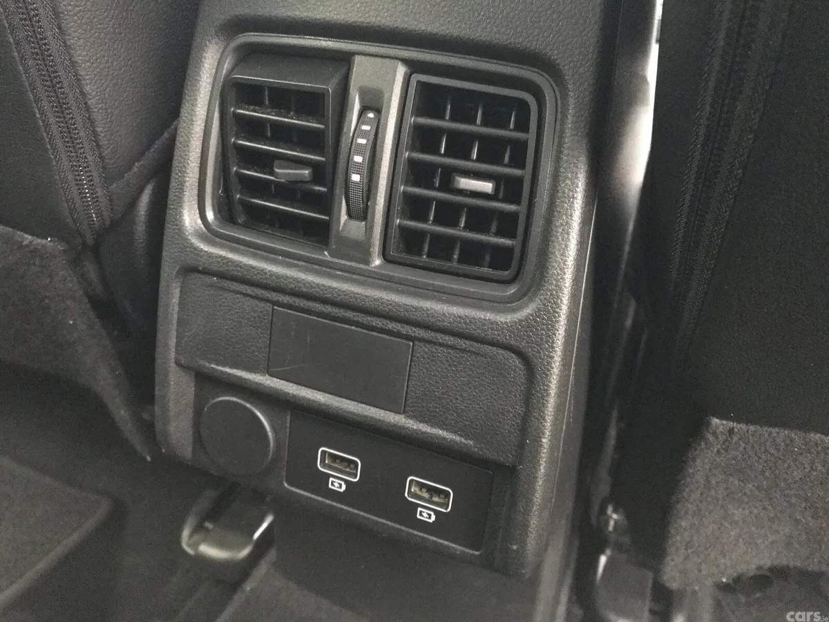 Renault Arkana Hatchback, Petrol, 2022, Red