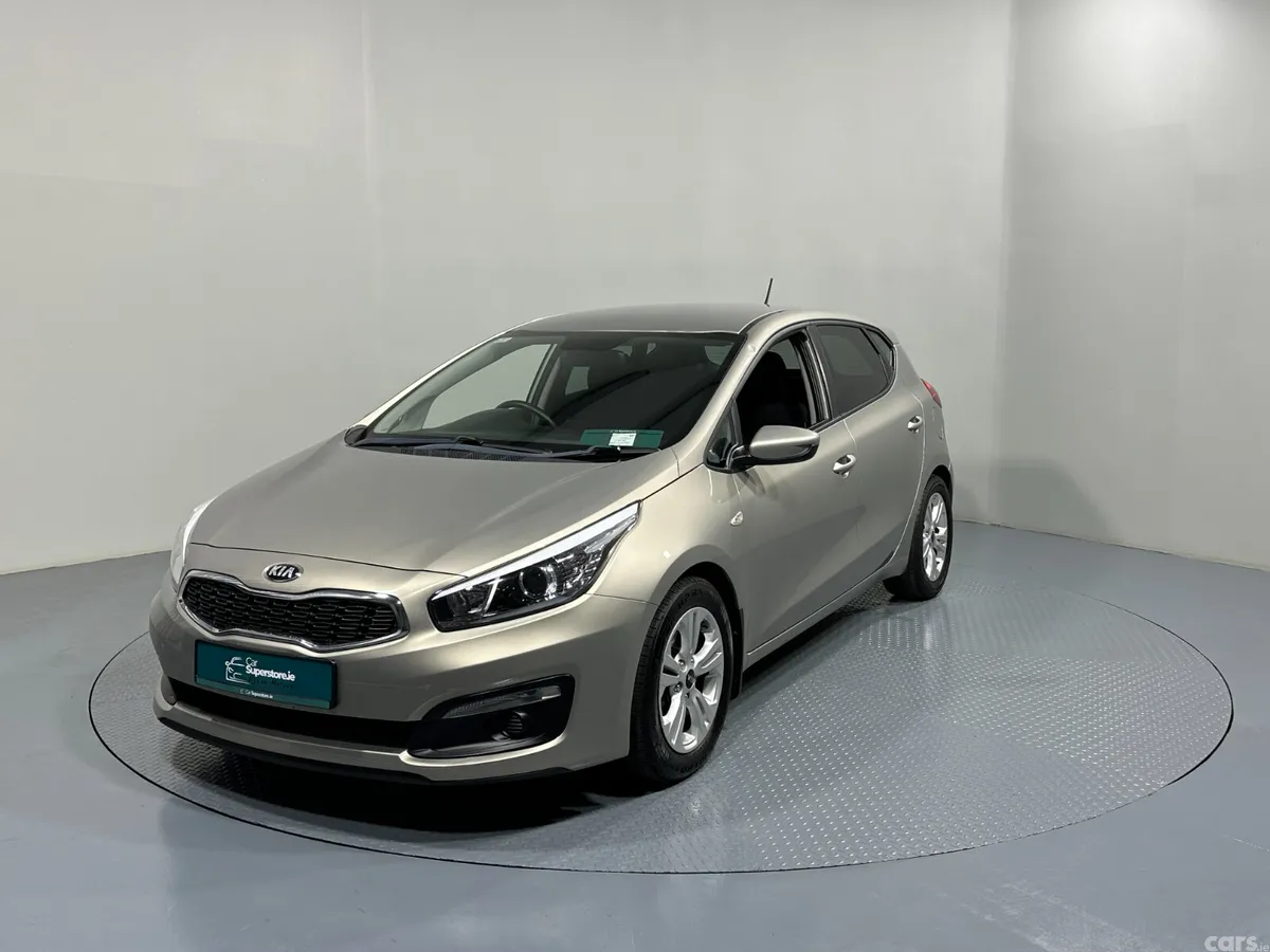 Kia Ceed Hatchback, Diesel, 2016, Silver