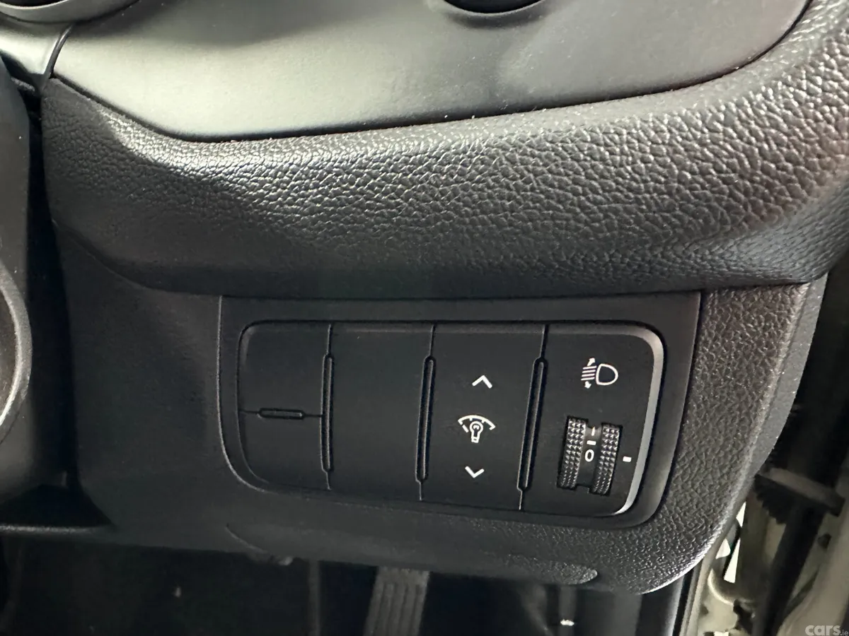 Kia Ceed Hatchback, Diesel, 2016, Silver