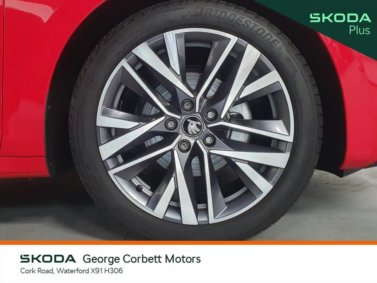 Skoda Octavia Estate, Diesel, 2025, Red