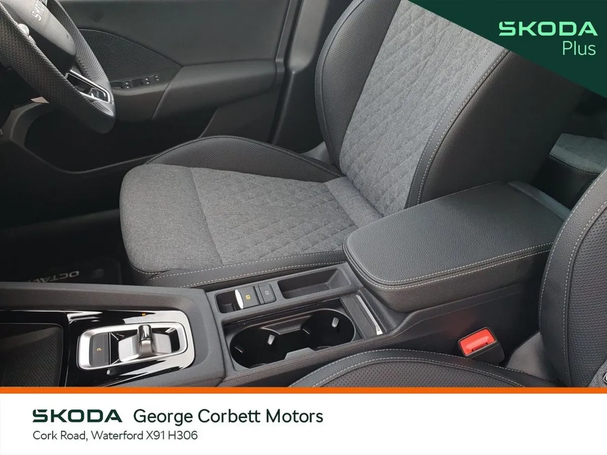 Skoda Octavia Estate, Diesel, 2025, Red