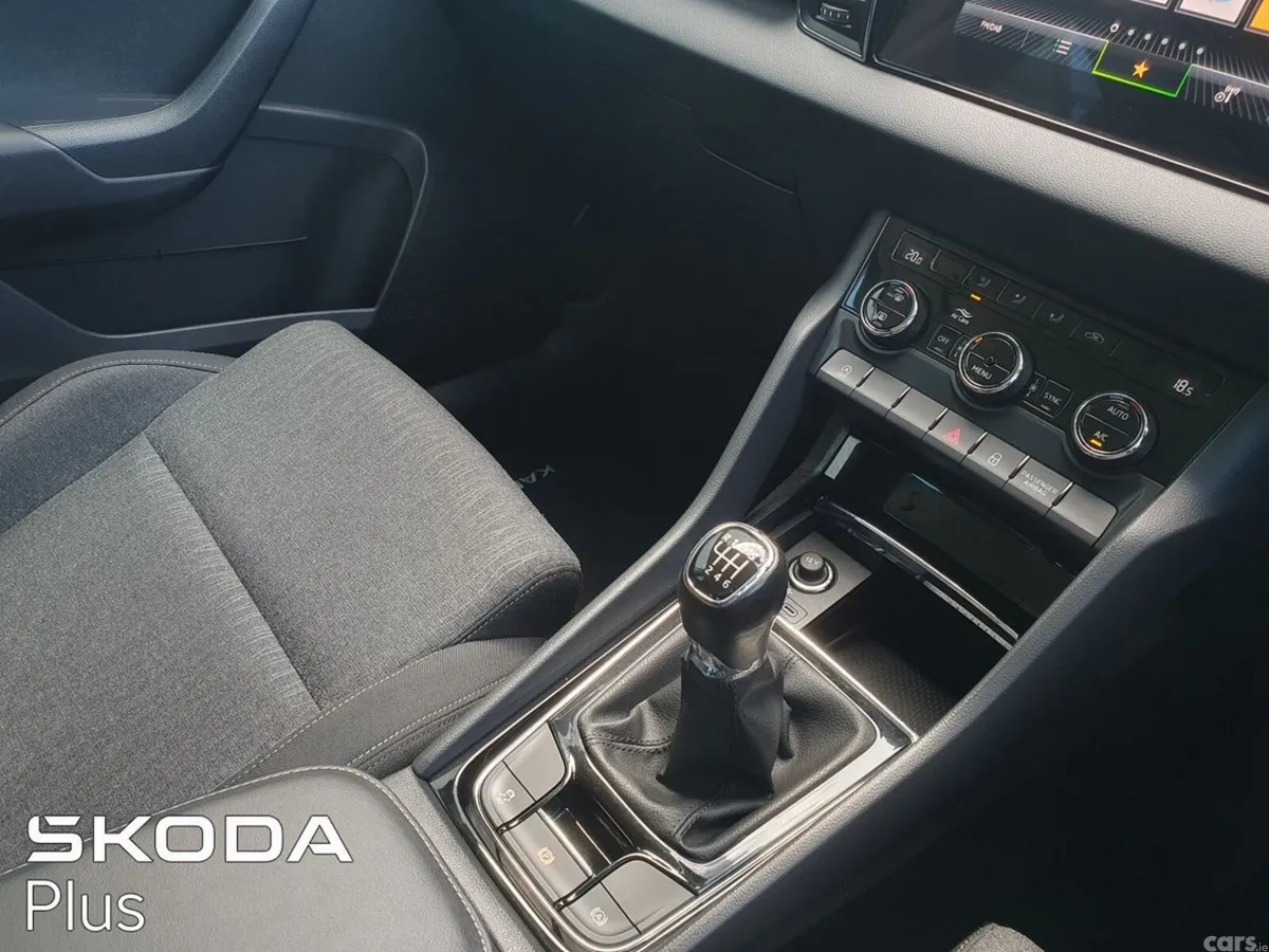 Skoda Karoq SUV, Diesel, 2022, Silver