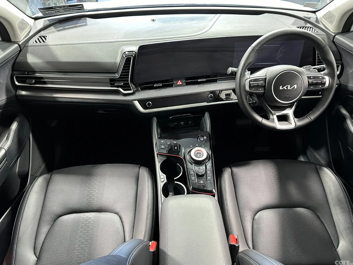 Kia Sportage SUV, Petrol Plug-in Hybrid, 2026, Silver