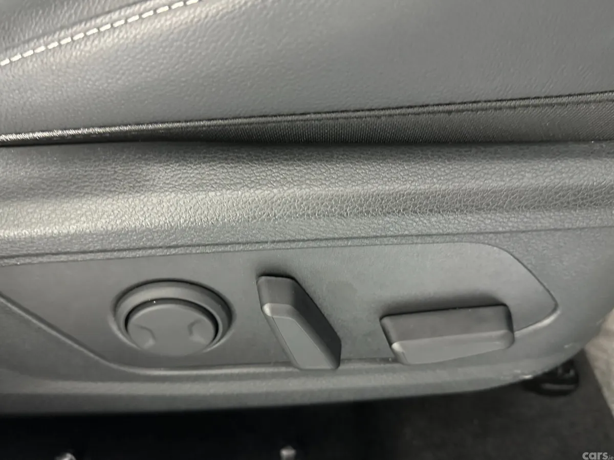 Kia Sportage SUV, Petrol Plug-in Hybrid, 2026, Silver