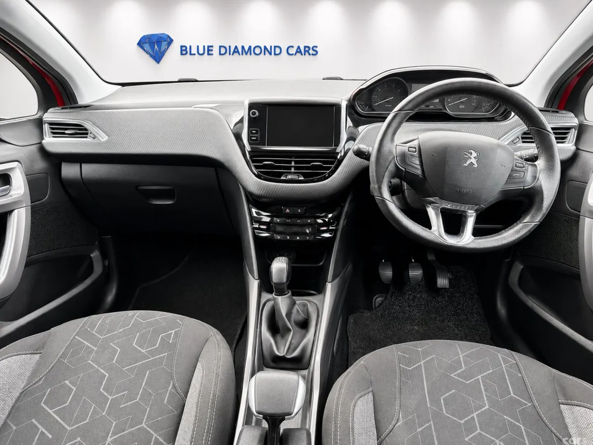 Peugeot 2008 Estate, Petrol, 2019, Red