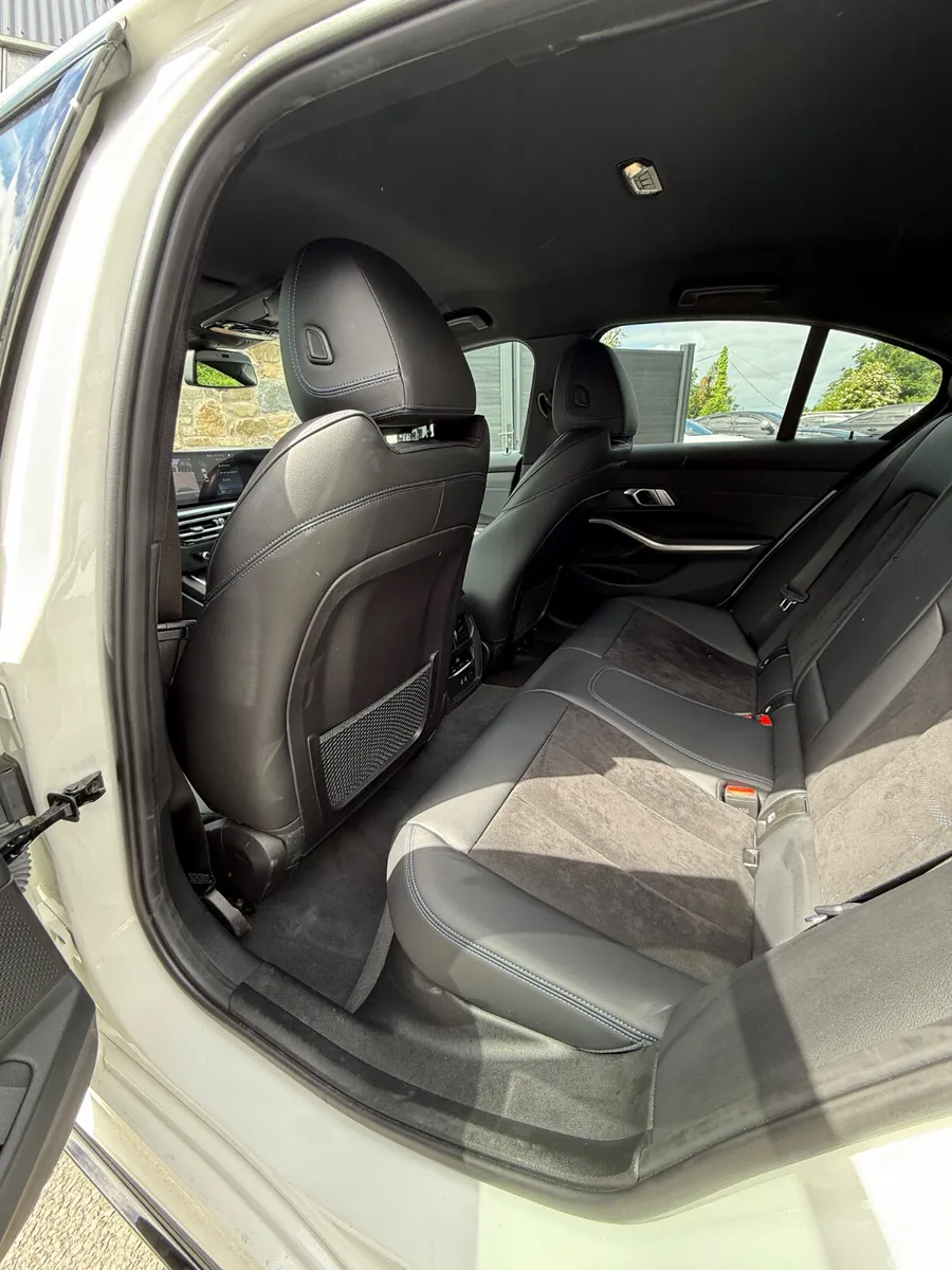 BMW 3-Series Saloon, Diesel, 2022, White