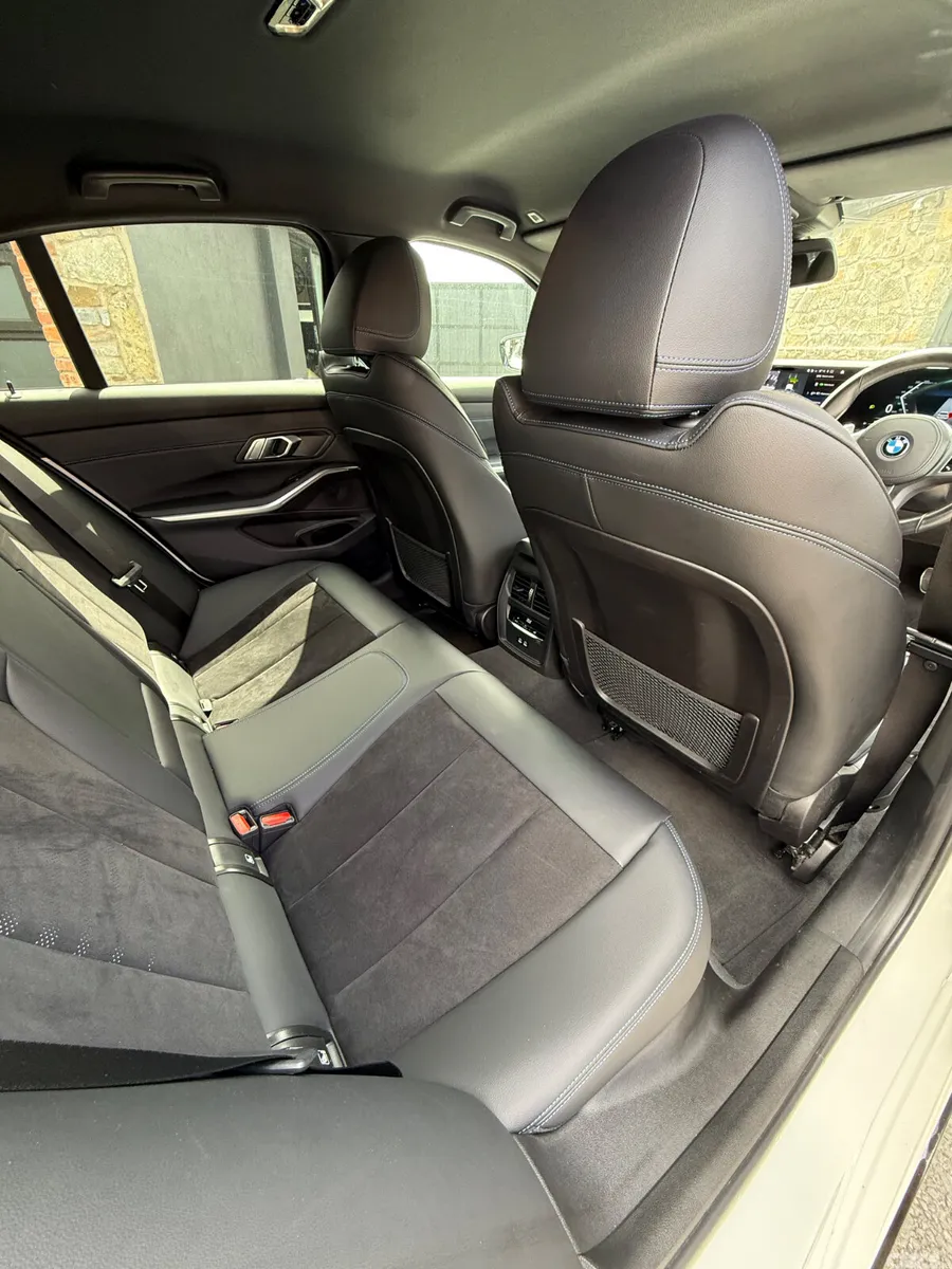 BMW 3-Series Saloon, Diesel, 2022, White