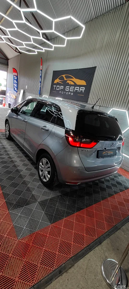 Honda Fit Hatchback, Petrol Hybrid, 2020, Silver
