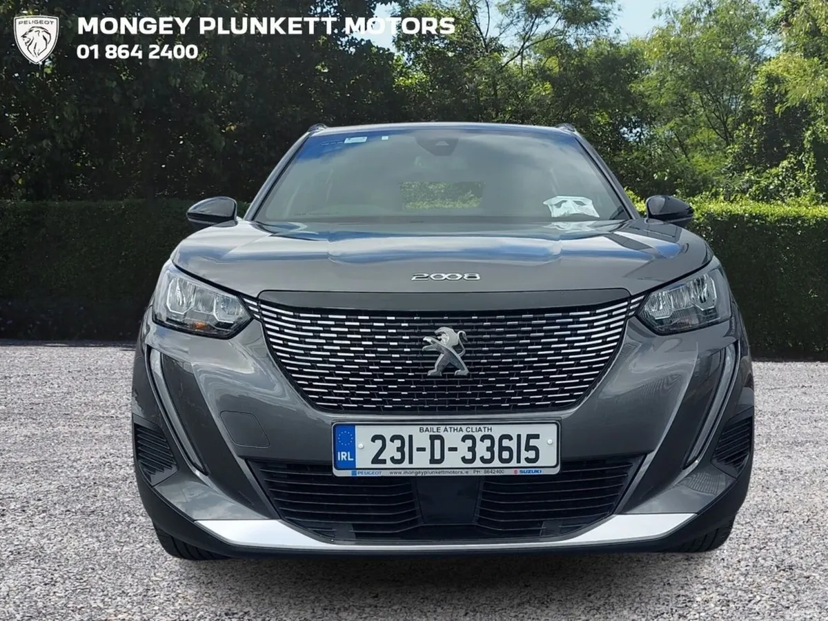 Peugeot 2008 MPV, Petrol, 2023, Grey