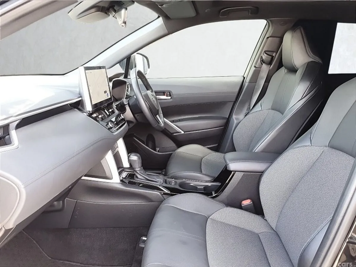 Toyota Corolla Cross SUV, Petrol Hybrid, 2024, Black