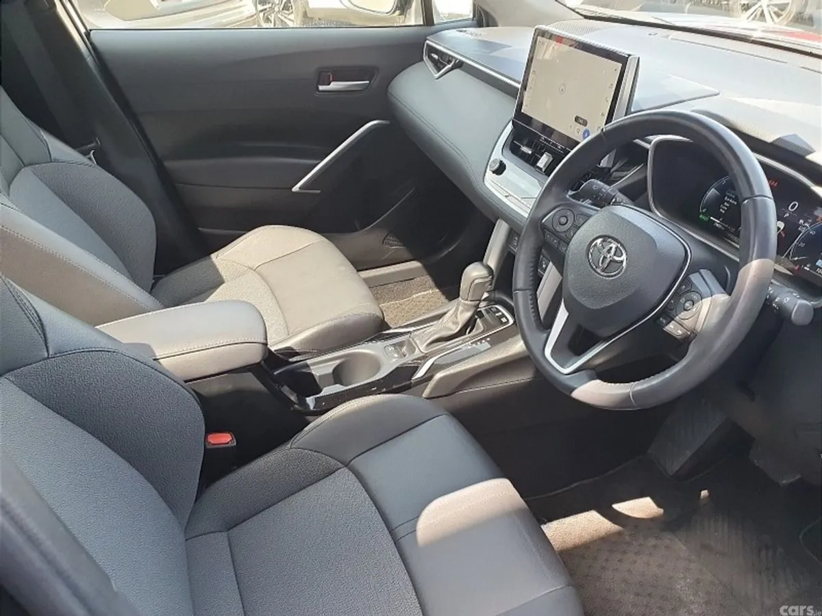 Toyota Corolla Cross SUV, Petrol Hybrid, 2024, Black