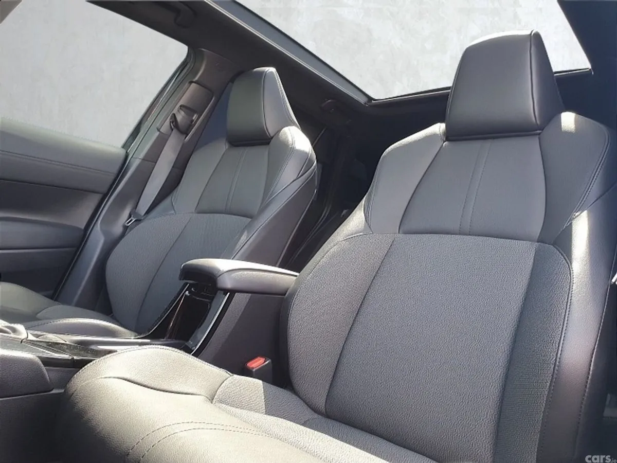 Toyota Corolla Cross SUV, Petrol Hybrid, 2024, Black