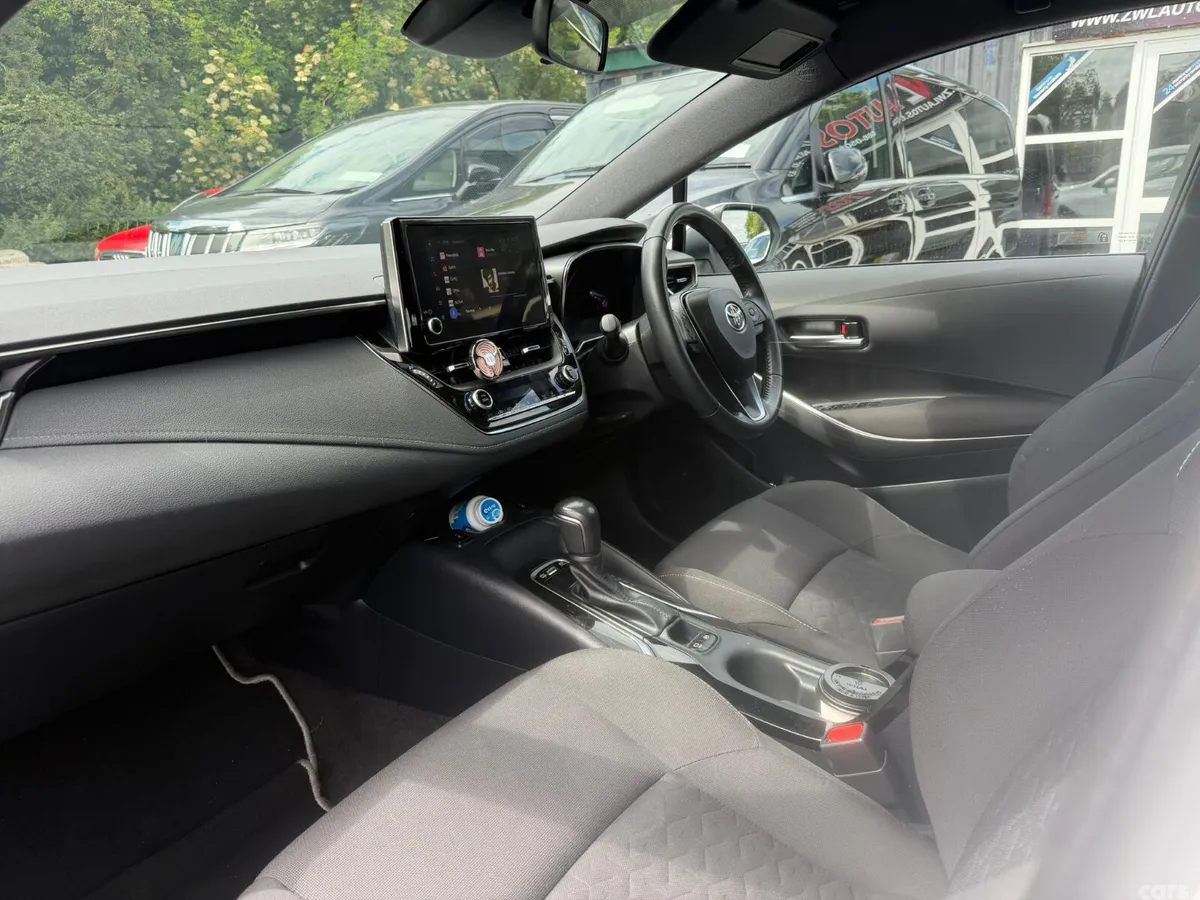 Toyota Corolla Hatchback, Petrol Hybrid, 2023, White