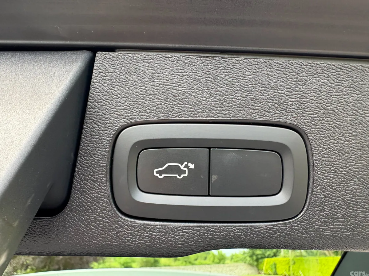 Volvo XC60 SUV, Petrol Plug-in Hybrid, 2024, Grey