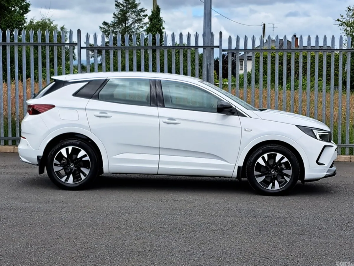 Opel Grandland SUV, Diesel, 2024, White
