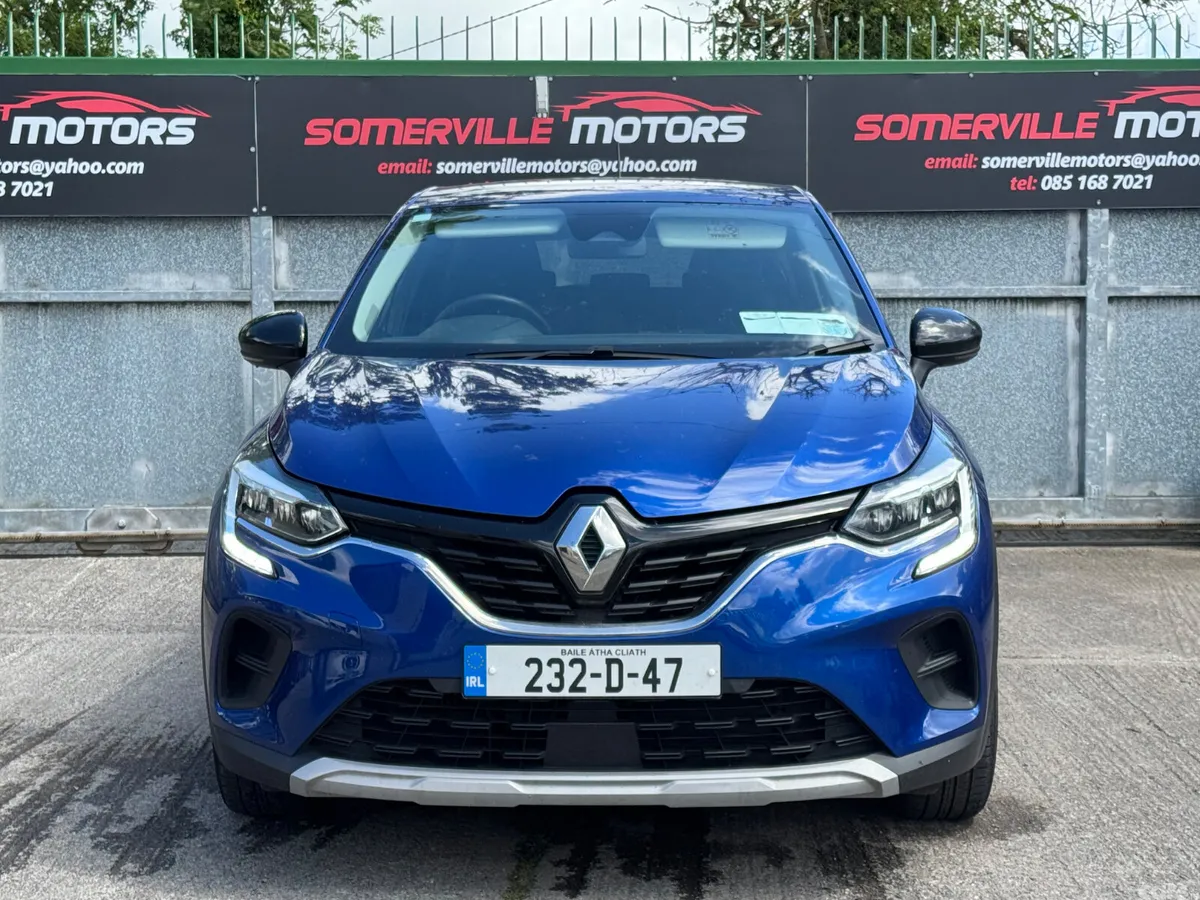 Renault Captur Hatchback, Petrol, 2023, Blue