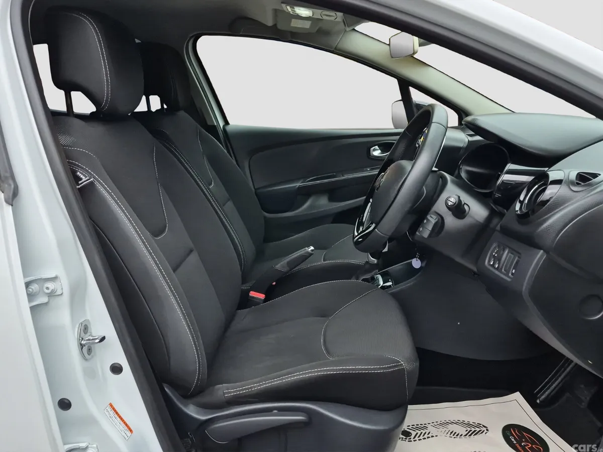 Renault Clio Hatchback, Petrol, 2017, White