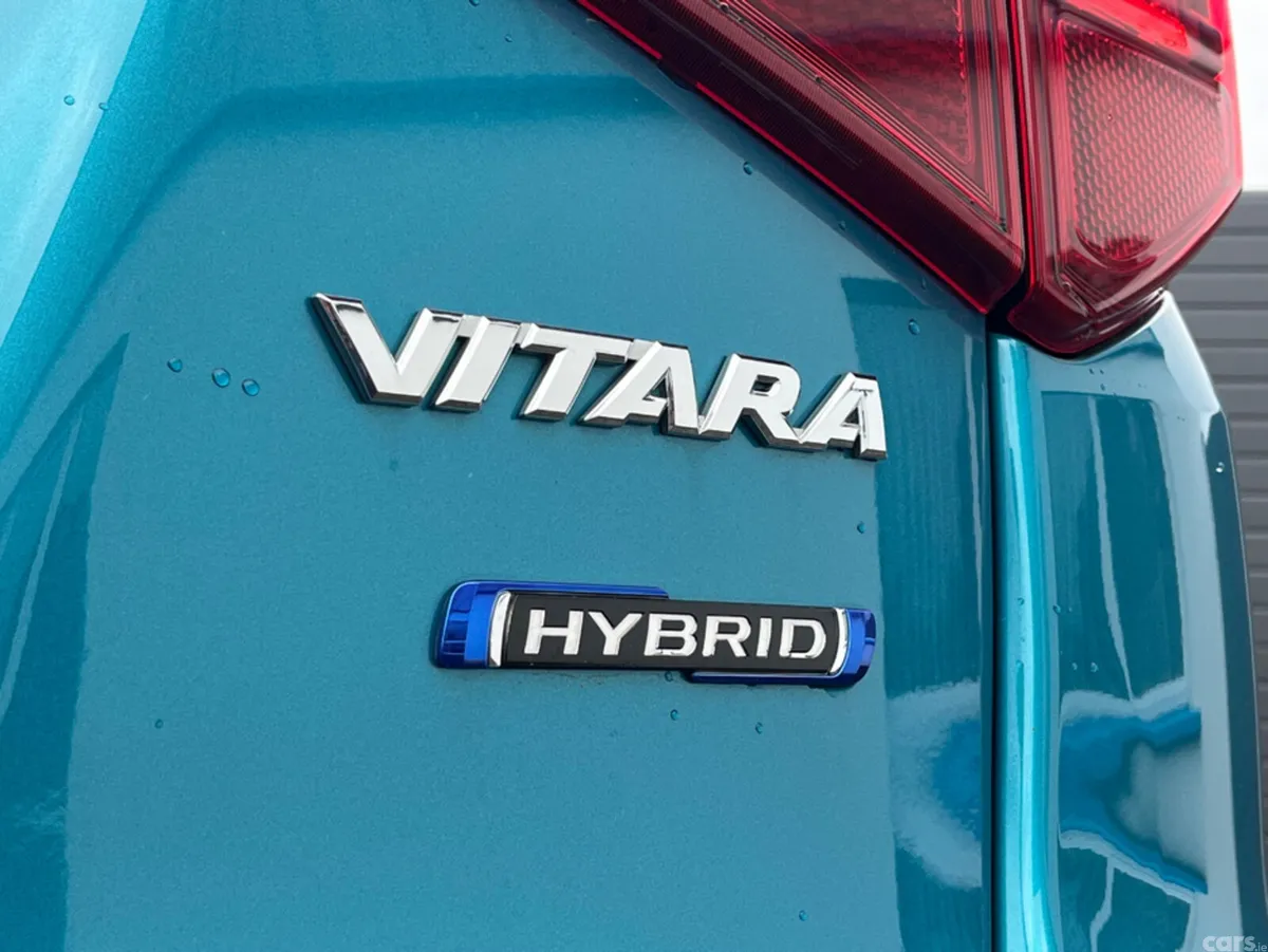 Suzuki Vitara SUV, Petrol Hybrid, 2024, Blue