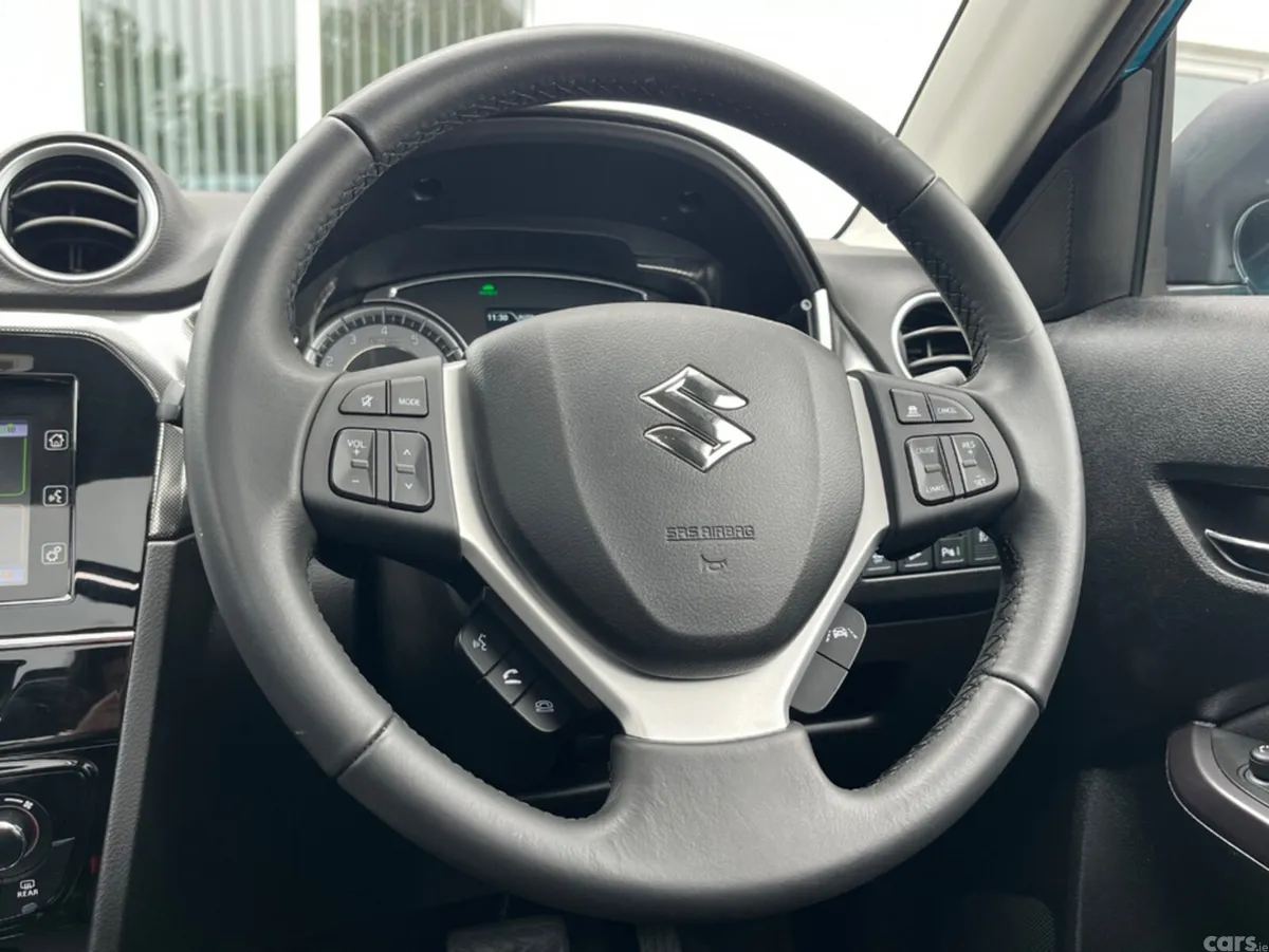 Suzuki Vitara SUV, Petrol Hybrid, 2024, Blue