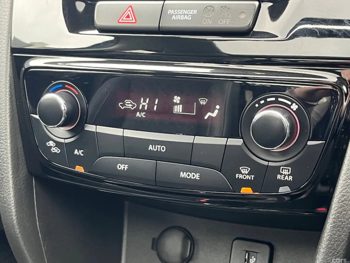 Suzuki Vitara SUV, Petrol Hybrid, 2024, Blue
