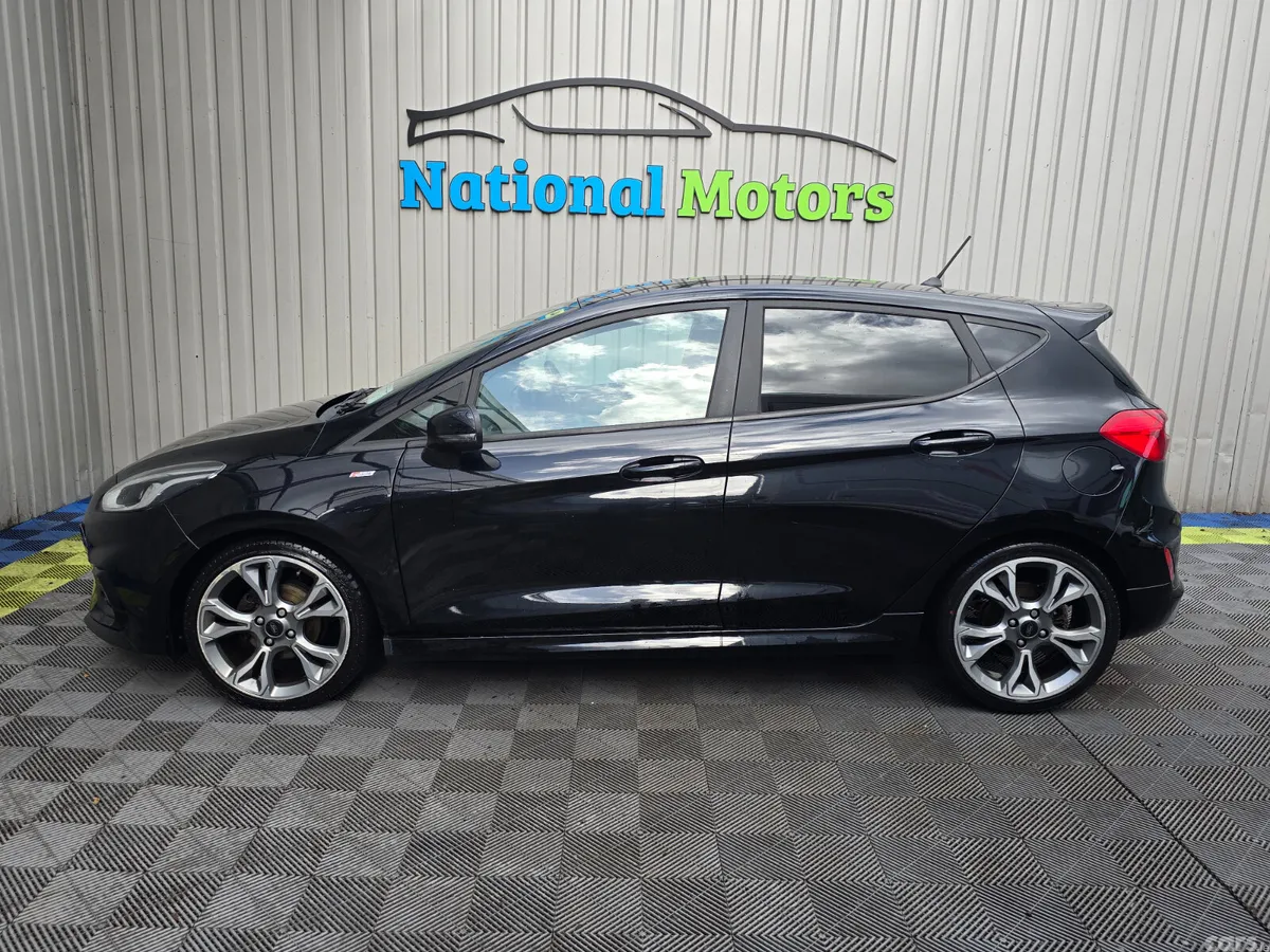 Ford Fiesta Hatchback, Petrol, 2018, Black