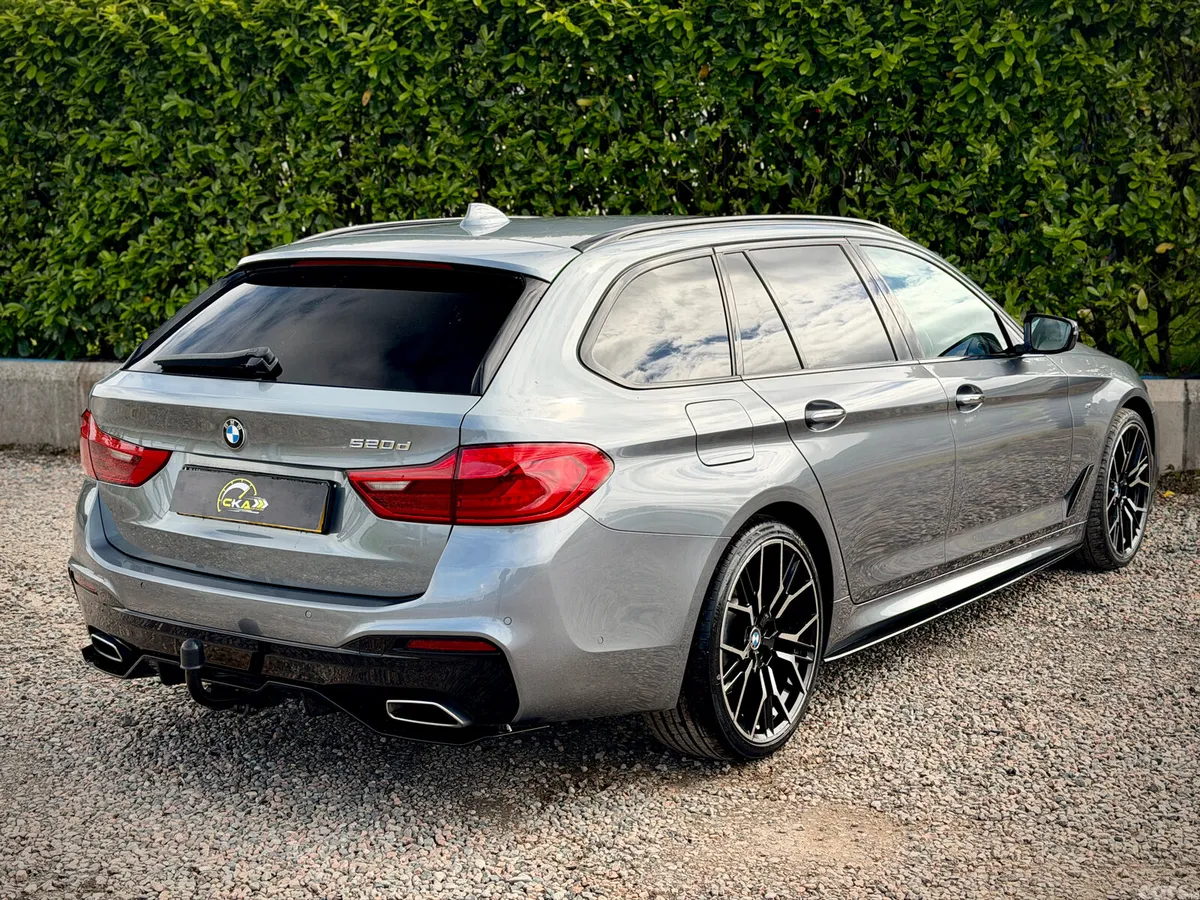 BMW 5-Series Estate, Diesel, 2017, Blue