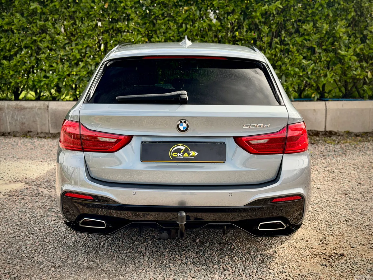 BMW 5-Series Estate, Diesel, 2017, Blue