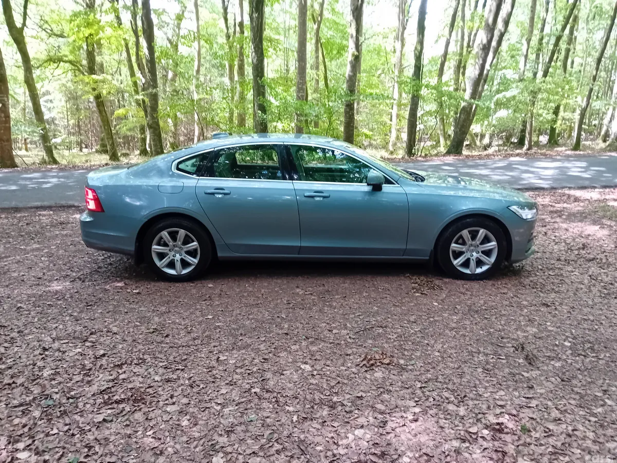 Volvo S90 Saloon, Diesel, 2018, Blue