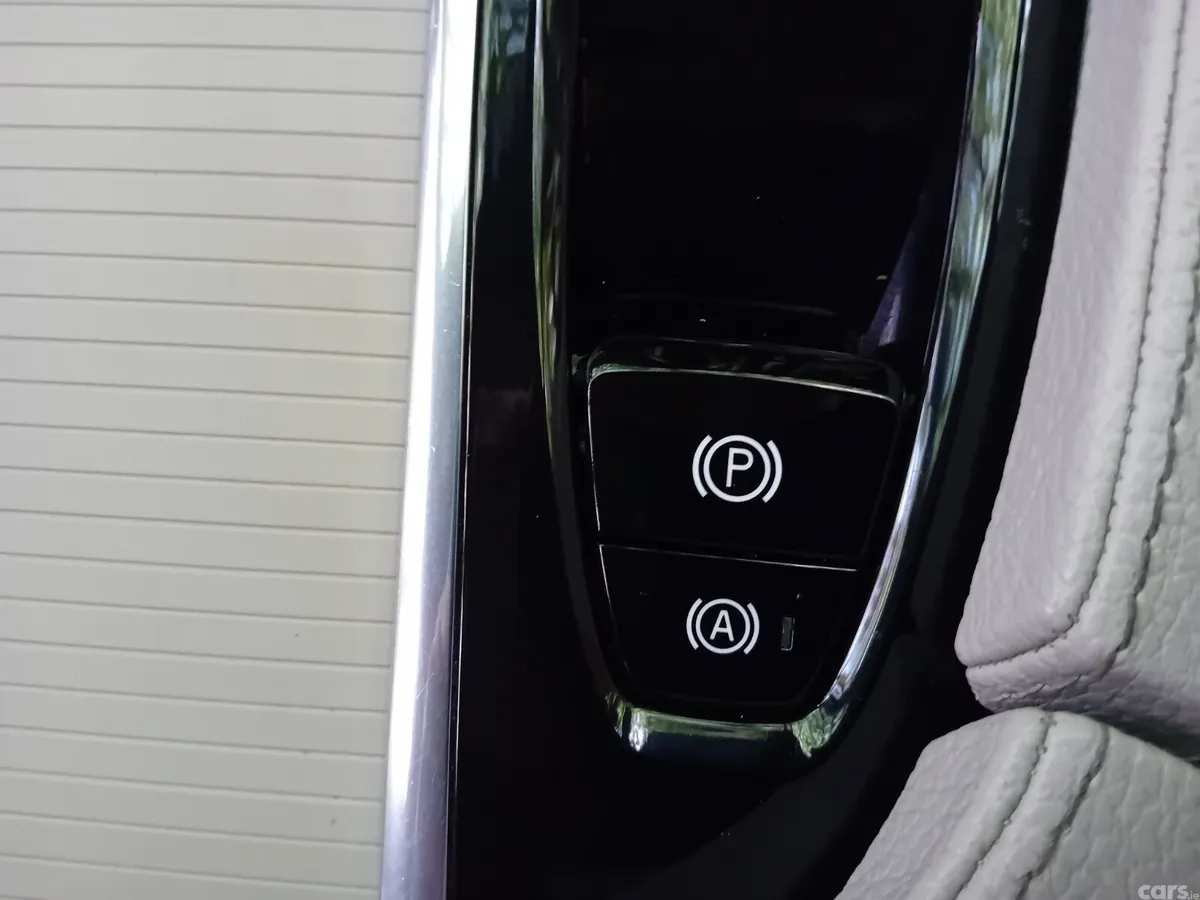 Volvo S90 Saloon, Diesel, 2018, Blue