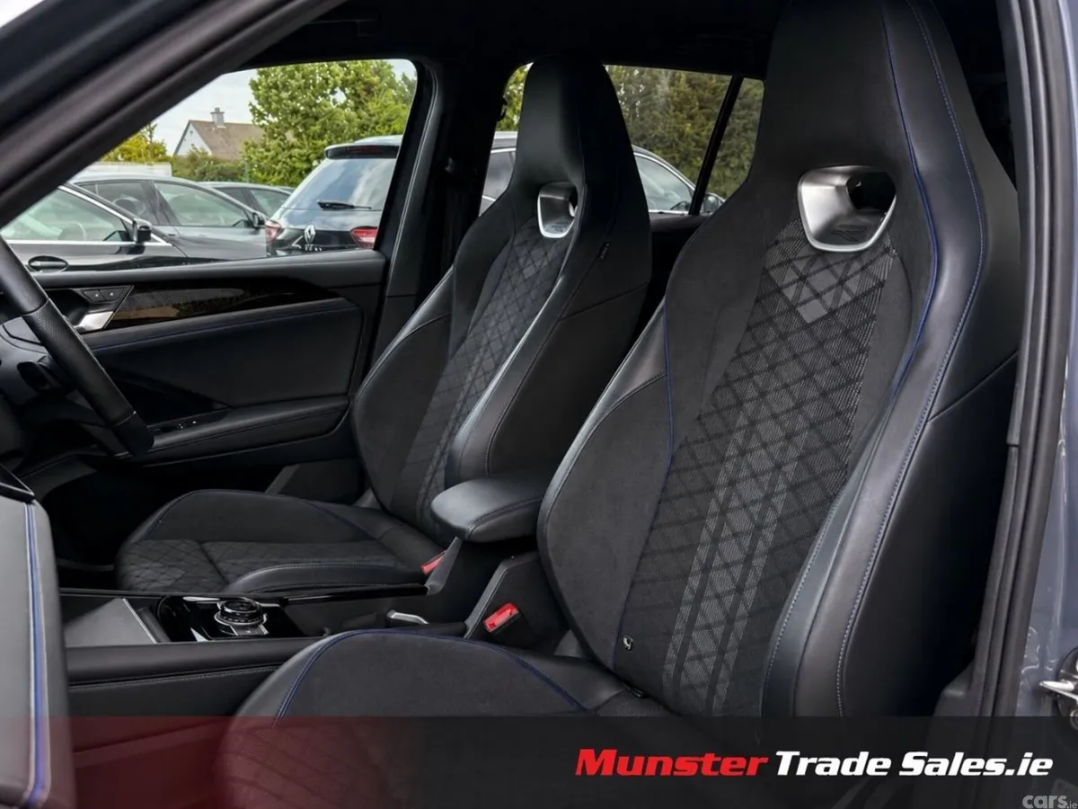 Volkswagen Tiguan SUV, Petrol Hybrid, 2024, Grey