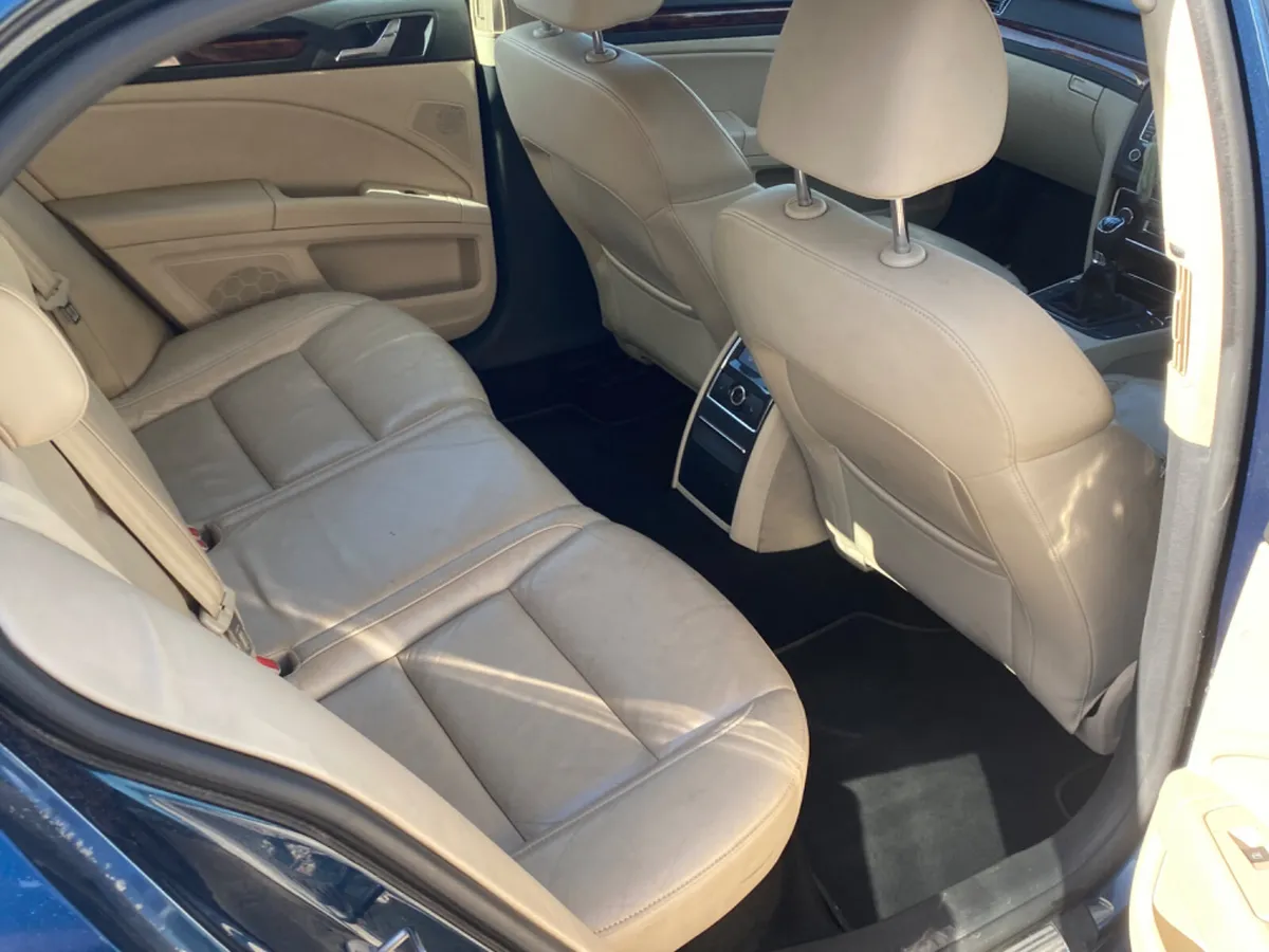 Skoda Superb Saloon, Diesel, 2013, Blue