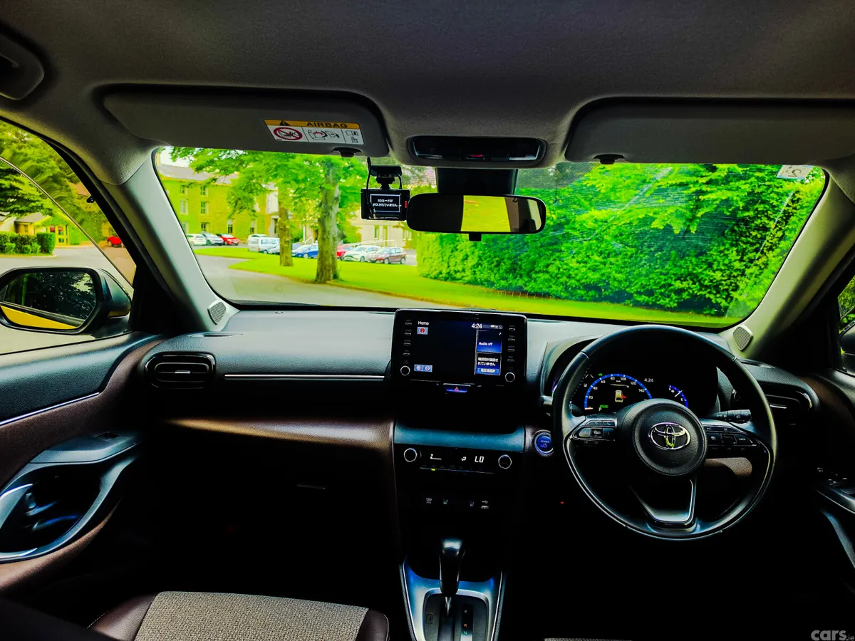 Toyota Yaris Cross Hatchback, Petrol Hybrid, 2021, Yellow