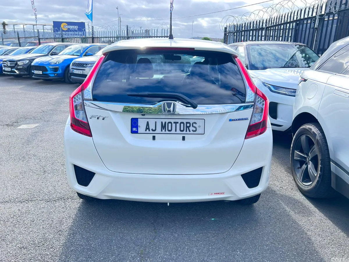Honda Fit Hatchback, Petrol Hybrid, 2016, White